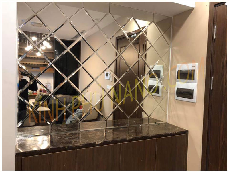 Mẫu gương trang trí tủ giày