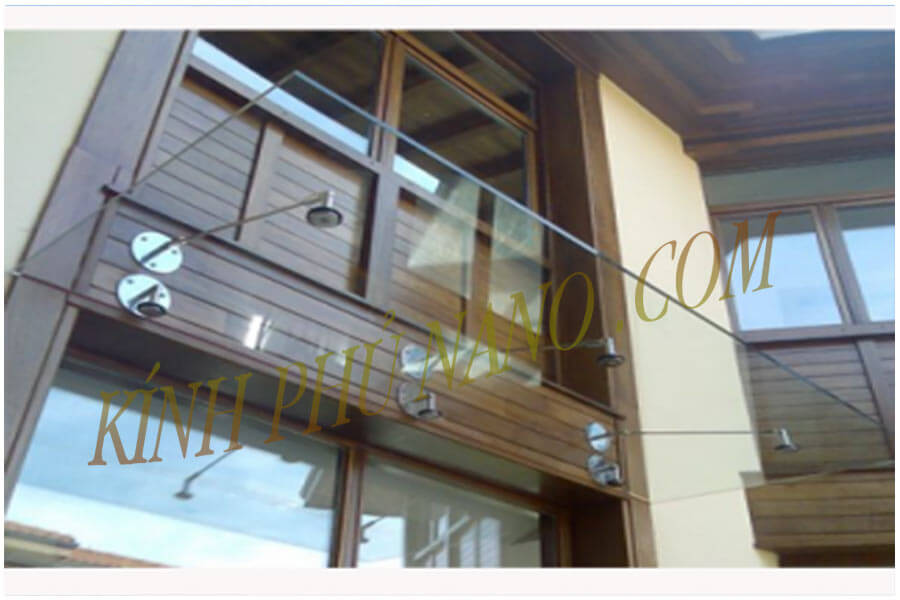 Mái kính treo canopy