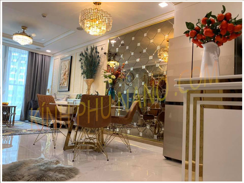 Gương treo tường phòng khách