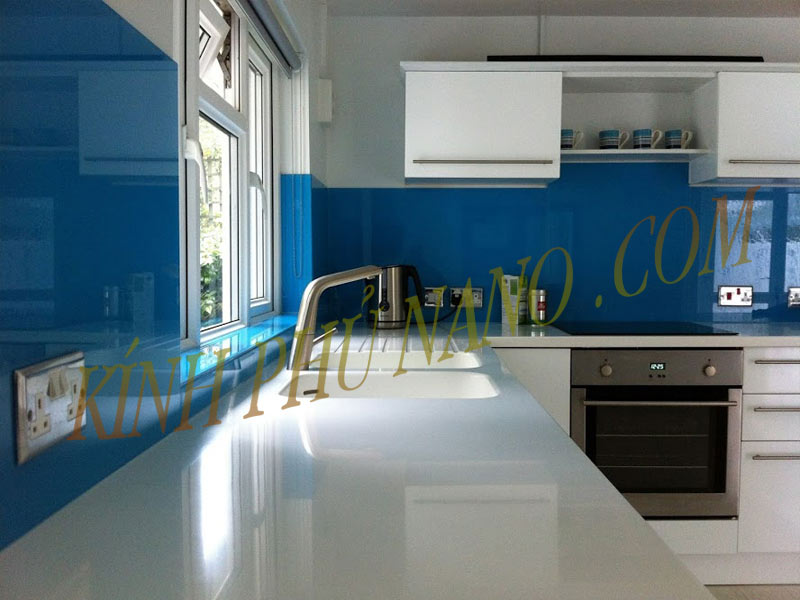 Kính ốp tường bếp màu Xanh Dương