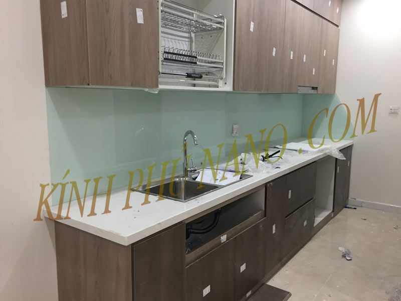 Bảng báo giá kính sơn màu ốp bếp tại Hà Nội mới nhất - Kính phủ nano - Gương trang trí mài cạnh Nhật Hằng