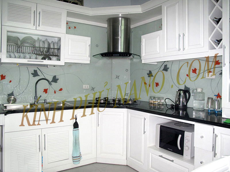 Bảng báo giá kính sơn màu ốp bếp tại Hà Nội mới nhất - Kính phủ nano - Gương trang trí mài cạnh Nhật Hằng